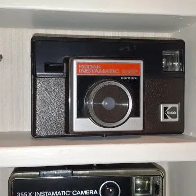 Sale Photo Thumbnail #211: Kodak instamatic x f camera