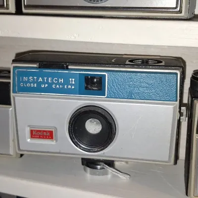 Sale Photo Thumbnail #212: Kodak instatech ii close up camera