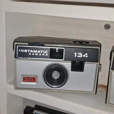 Sale Photo Thumbnail #229: Kodak instamatic