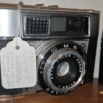 Sale Photo Thumbnail #254: Agfa optima i mm camera