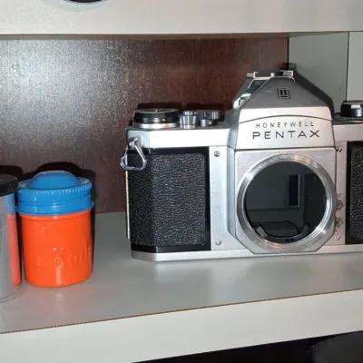 Sale Photo Thumbnail #259: Honeywell pentax ha mm slr camera
