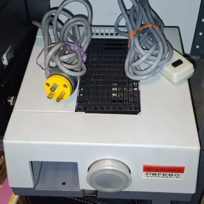 Sale Photo Thumbnail #285: Voigtlnder perkeo automat n slide projector