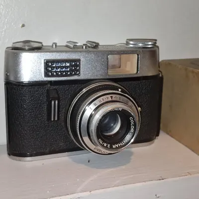 Sale Photo Thumbnail #287: Voigtlnder vitoret d mm camera with color lanthar or lens