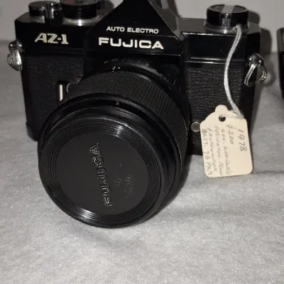 Sale Photo Thumbnail #291: Fujica az slr camera with dedicated flash and autowinder