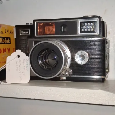Sale Photo Thumbnail #297: Kodak signet rangefinder camera