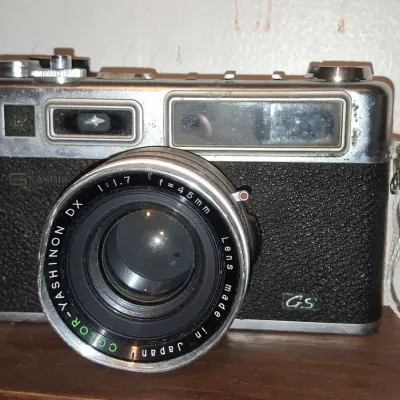 Sale Photo Thumbnail #304: Yashica electro gs rangefinder camera