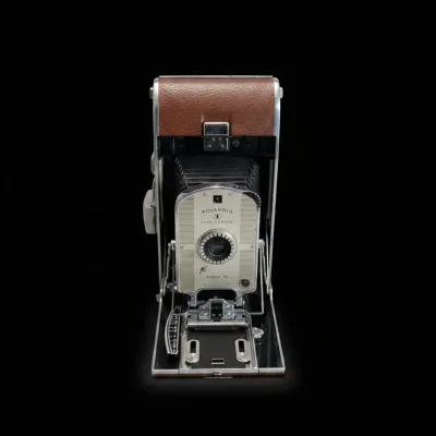Sale Photo Thumbnail #316: Polaroid model a speedliner land camera