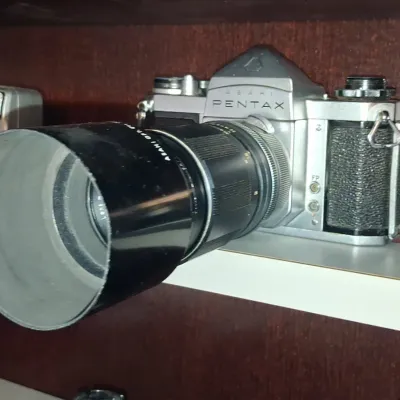 Sale Photo Thumbnail #322: Asahi pentax spotmatic with auto takumar mm f or lens