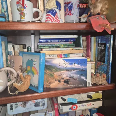 Sale Photo Thumbnail #378: Oregon coast a book of postcards