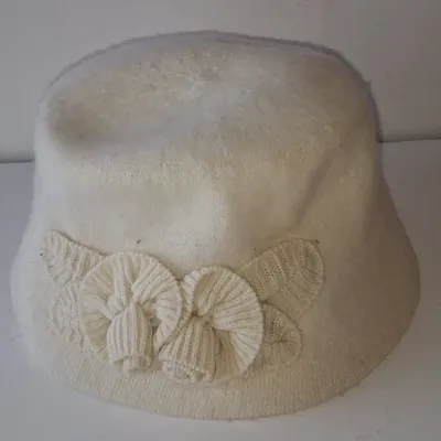 Sale Photo Thumbnail #403: Croft barrow cream knit floral bucket hat