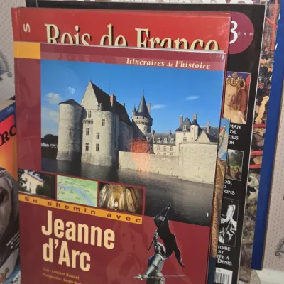 Sale Photo Thumbnail #407: En chemin avec jeanne d arc by laurent bonnet