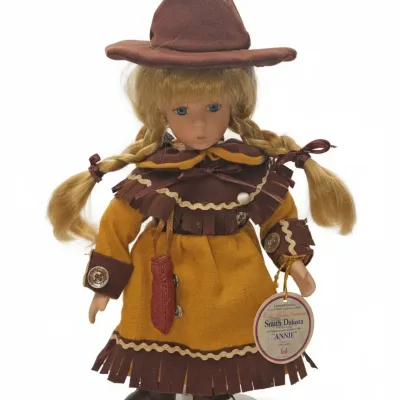 Sale Photo Thumbnail #501: Barbara lee petite porcelains south dakota annie doll
