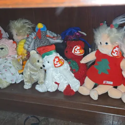 Sale Photo Thumbnail #509: Collection of ty beanie babies and ty beanie kids including noelle