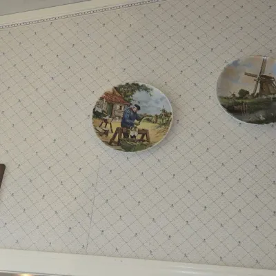 Sale Photo Thumbnail #512: Delft style decorative plates
