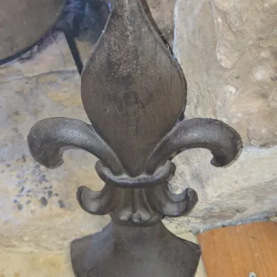 Sale Photo Thumbnail #556: Cast iron fleur de lis finial