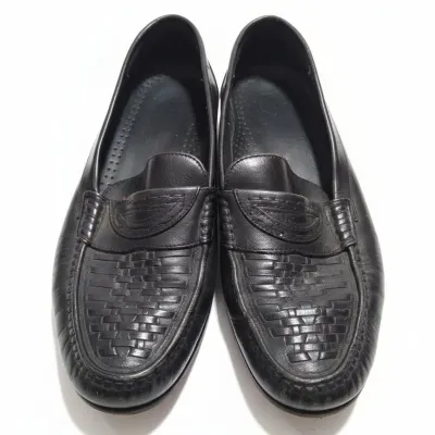 Sale Photo Thumbnail #581: Men s black woven leather loafers with tassels