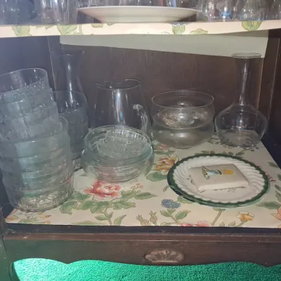 Sale Photo Thumbnail #622: Assorted vintage glassware set with decorative plate