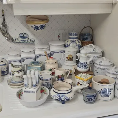 Sale Photo Thumbnail #633: Collection of arnart blue onion pattern ceramic kitchenware