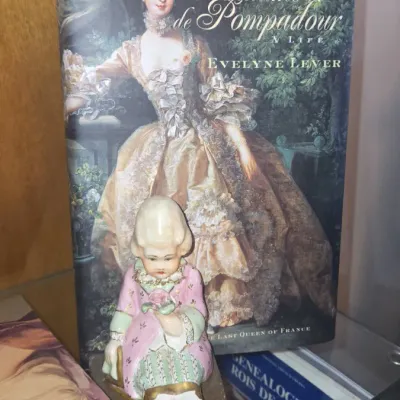 Sale Photo Thumbnail #654: Madame de pompadour porcelain figurine