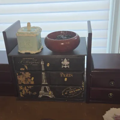 Sale Photo Thumbnail #656: Parisian themed j p delort diteur desktop organizer set