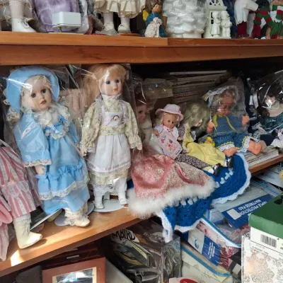 Sale Photo Thumbnail #724: Collection of late th century porcelain collector dolls b