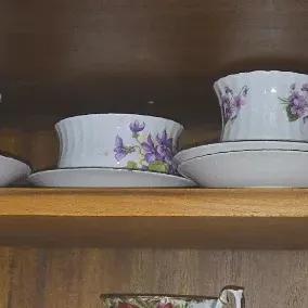 Sale Photo Thumbnail #732: Sutton china floral tea service piece