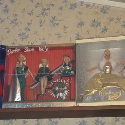 Sale Photo Thumbnail #765: Mattel barbie stacie and kelly singing holiday sisters gift set