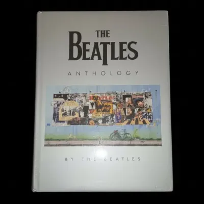 Sale Photo Thumbnail #814: The beatles anthology chronicle books