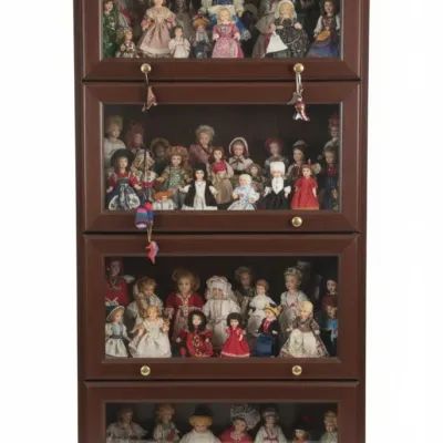 Sale Photo Thumbnail #949: Collection of vintage international souvenir dolls