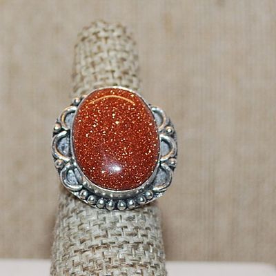 Size 6 Large Oval Glittery Rust Colored SUNSTONE Gemstone Ring with Silver Tone Band (7.5g)