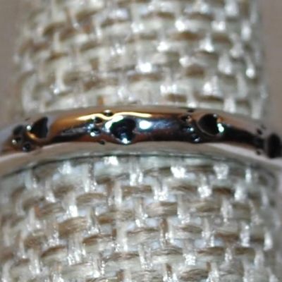 Size 7½ "Doggie Paw Prints" Ring with a Silver Tone Band (1.7g)