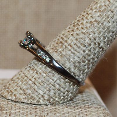 Size 10 High Rise Azure Cut 4 Prong Clear Main Stone & Side Accents on a BLACK Tone Band (2.6g)