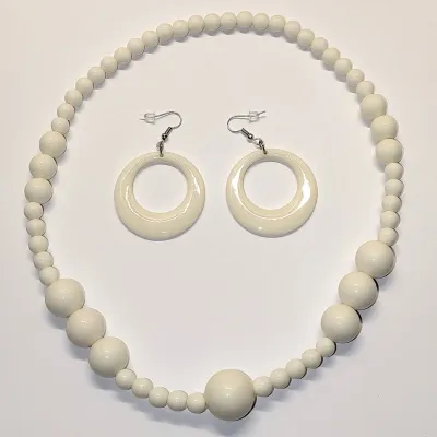 WHITE GLOBES JEWELRY SET with NECKLACE (Stretch 18" L) and MATCHING EARRINGS with Wire Hook Clasp