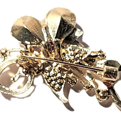 **NEW ARRIVAL** Large PURPLE Teardrop Stones FLOWER BROOCH (2" x 1¼") Bejeweled Leaves & Petals on a Gold Tone Setting
