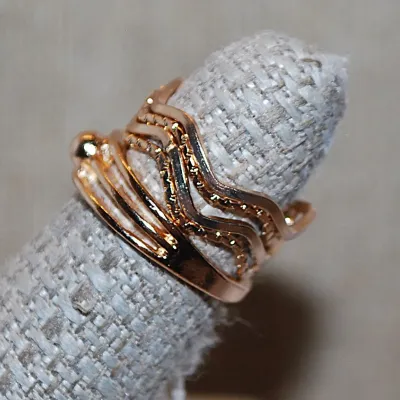Size 5¾ Collection of 5 DELICATE Assorted RINGS in Gold & Rose Gold Tone (3.9g)