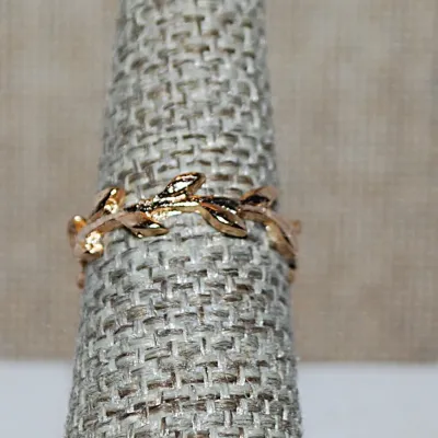 Size 7 Infinity Style "BRANCH" RING in Gold Tone Setting (1.7g)