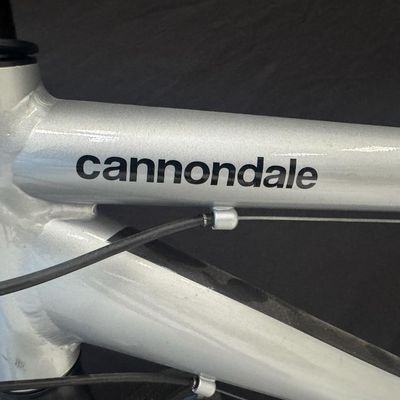 Sale Photo Thumbnail #21: This 8-speed bicycle is constructed of Smart Form C3 alloy. It has Shimano Acera rear derailleur, and Rapidefire Plus shifters. It has a 28-inch frame. Pre-auction estimate: $450-$650. [AG]