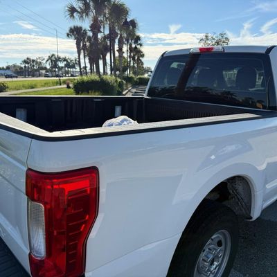 Sale Photo Thumbnail #35: This heavy duty workhorse is powered by the highly sought-after 6.7 liter diesel V8 engine. It has 450 HP with 935 ft-lbs of torque, and a six-speed automatic transmission. It is Oxford white in color. It has a new battery, and is running at the time of c