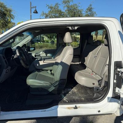 Sale Photo Thumbnail #40: This heavy duty workhorse is powered by the highly sought-after 6.7 liter diesel V8 engine. It has 450 HP with 935 ft-lbs of torque, and a six-speed automatic transmission. It is Oxford white in color. It has a new battery, and is running at the time of c