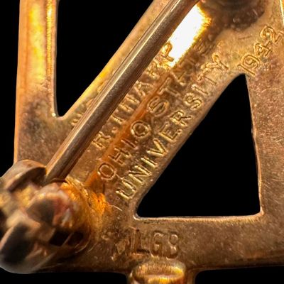 Sale Photo Thumbnail #89: Includes a signet ring, a pin, damaged pieces, and more. Weight of 10K: 8.15 grams. Weight of 14K: 1.09 grams. The gold content of some pieces was confirmed with testing. [CB]