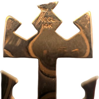 Sale Photo Thumbnail #87: Includes a signet ring, a pin, damaged pieces, and more. Weight of 10K: 8.15 grams. Weight of 14K: 1.09 grams. The gold content of some pieces was confirmed with testing. [CB]