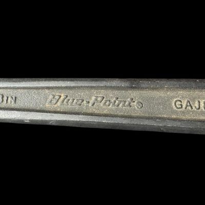 Sale Photo Thumbnail #97: Includes a Snap-On CSA10B 12” pry bar/chisel/punch, also called a rigid carbon gasket scraper; and a Blue-Point GAJ6A six-inch adjustable wrench manufactured by Snap-On. Total of two pieces. Pre-auction estimate: $50-$75. [CS]