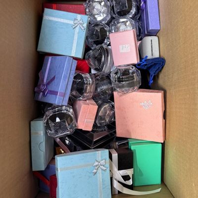 Sale Photo Thumbnail #313: Includes jewelry boxes, jewelry sachets, jewelry props, and more. Total of 200+ pieces. [RS]