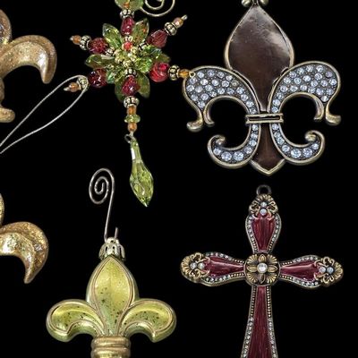 Sale Photo Thumbnail #302:  Lot of Fleur-de-Lis Ornaments.                           