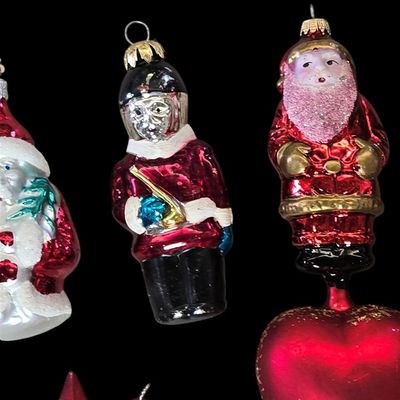 Sale Photo Thumbnail #318:  Lot of Blown Glass Santa Ornaments.                           