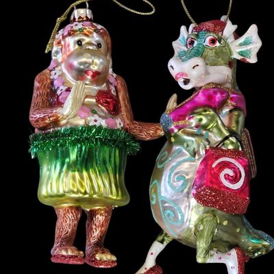 Sale Photo Thumbnail #320:  Lot of Figural Blown Glass Ornaments including Robert Stanley.                           