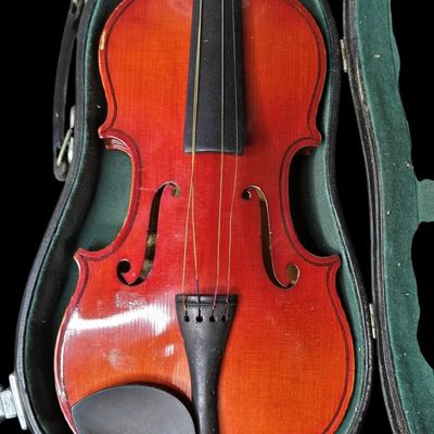 Sale Photo Thumbnail #458:  Student Violin in Case. Needs work but has good bones.                         