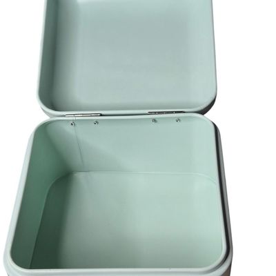 Sale Photo Thumbnail #557: 142) Green Enamel Breadbox