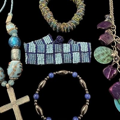 Sale Photo Thumbnail #882:  Lot of blue jewelry.                           