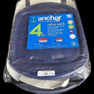 Sale Photo Thumbnail #1004:  Anchor Hocking 4-Piece Glass Bakeware Value Pack with Lids.                           